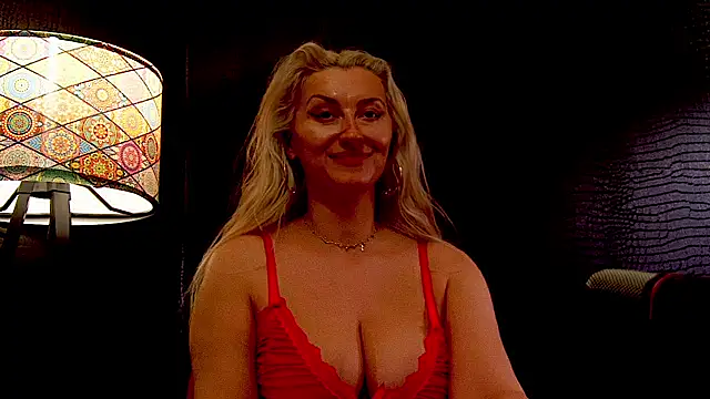 LeticiaReys online show from February 2026 12:45:01 PM