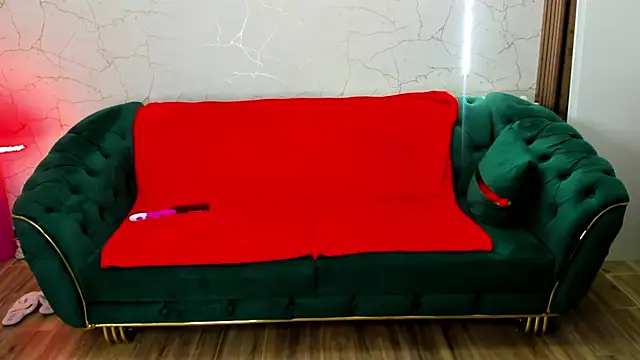 TinyVixen  online show from October 2025 04:11:01 AM