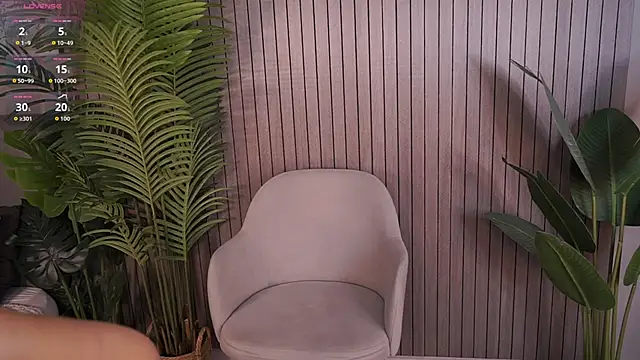 lorapalmerry online show from October 2025 03:01:02 PM