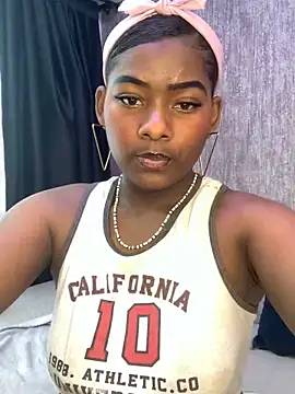 KarinaFlowers  online show from November 2025 12:15:02 PM