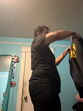 Snapshot of Steven-1989 chatting on November 2025 06:16:02 AM Steven-1989 online show from November 2025 06:16:02 AM