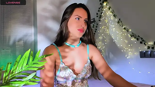 Snapshot of Alicia_art_ chatting on October 2025 07:35:02 PM Alicia art online show from October 2025 07:35:02 PM