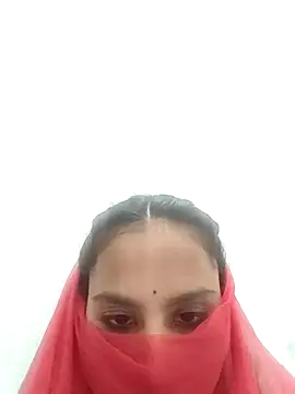 Snapshot of RAYI_Queen_15 chatting on November 2025 03:26:02 PM RAYI Queen 15 online show from November 2025 03:26:02 PM