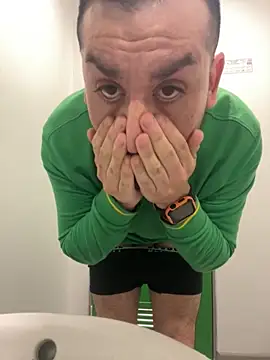 Snapshot of Nasho172737 chatting on December 2025 10:40:02 PM Nasho172737 online show from December 2025 10:40:02 PM