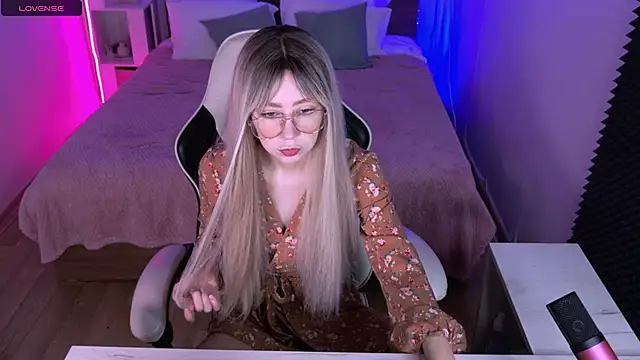 sofiisun online show from October 2025 04:01:02 AM