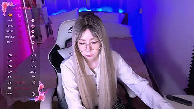 sofiisun online show from November 2025 02:02:02 AM