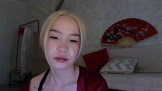 saya li1 online show from December 2025 05:25:02 AM