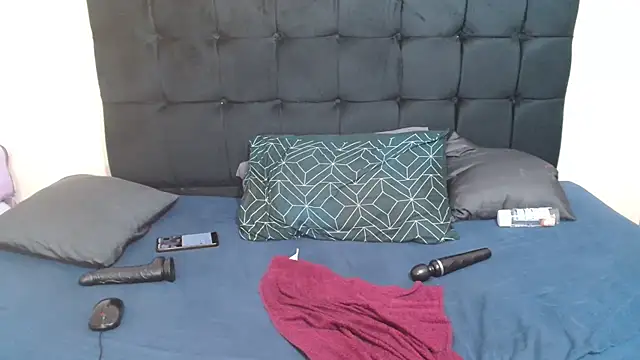 CaramelBootty online show from January 2026 04:18:01 AM