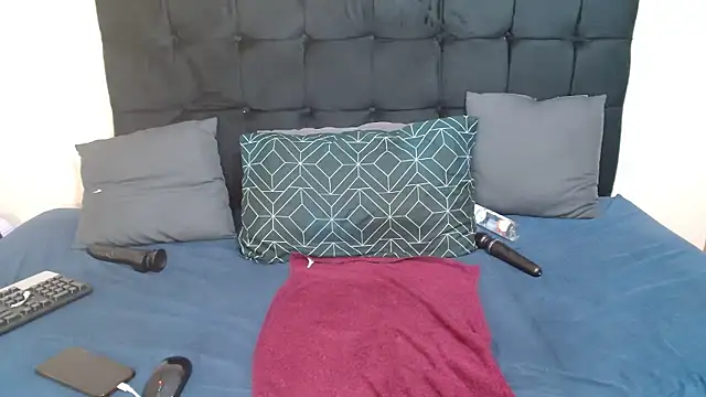 CaramelBootty online show from January 2026 04:44:01 PM