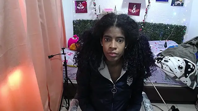 thianahorny online show from May 2026 12:55:02 PM
