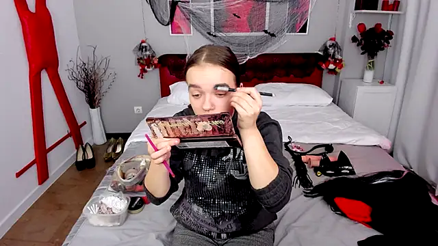 Snapshot of KamilaPeach chatting on October 2025 07:54:01 AM KamilaPeach online show from October 2025 07:54:01 AM