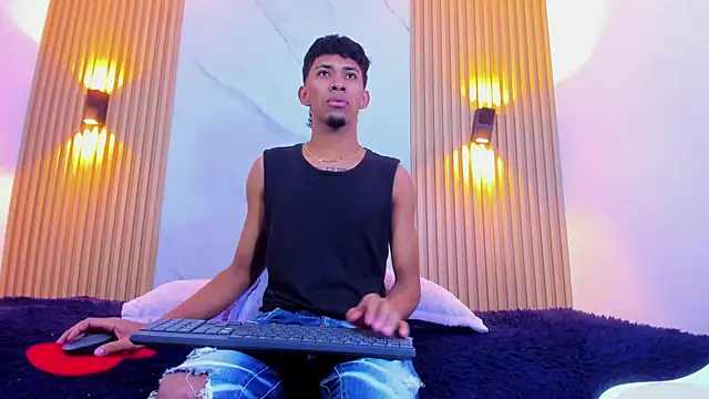 Ethan thouse online show from October 2025 03:37:01 AM