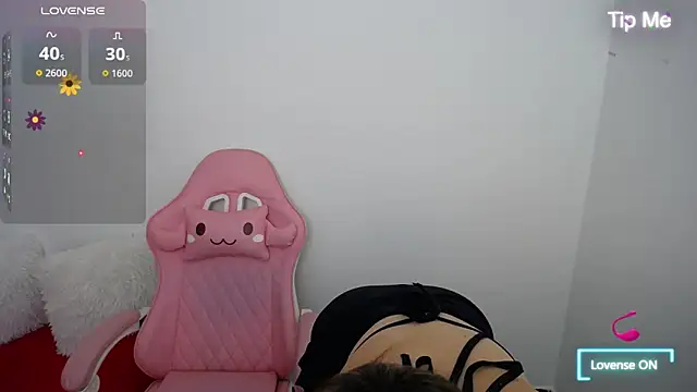 Snapshot of Isabella_wish1 chatting on October 2025 02:05:02 PM Isabella wish1 online show from October 2025 02:05:02 PM