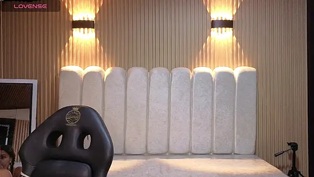 Snapshot of Kendall_rossii_ chatting on December 2025 03:12:02 AM Kendall rossii online show from December 2025 03:12:02 AM