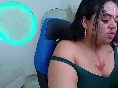 oliviia cute online show from November 2025 04:58:02 AM