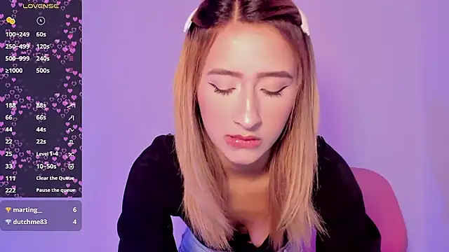 Snapshot of Ashleyroys_111 chatting on October 2025 03:12:01 PM Ashleyroys 111 online show from October 2025 03:12:01 PM