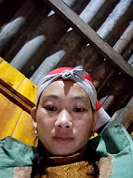 gio-thu online show from December 2025 04:38:01 PM