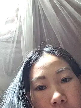 Snapshot of gio-thu chatting on February 2026 11:20:01 AM gio-thu online show from February 2026 11:20:01 AM