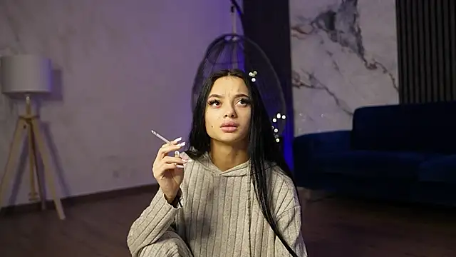 RachelRavee online show from December 2025 05:15:02 AM