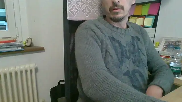 Snapshot of Kawayleo chatting on May 2026 03:18:02 PM Kawayleo online show from May 2026 03:18:02 PM