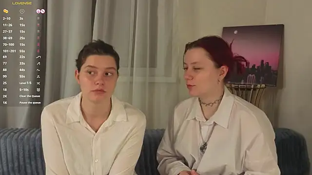LaureenBetterley online show from October 2025 04:16:01 PM