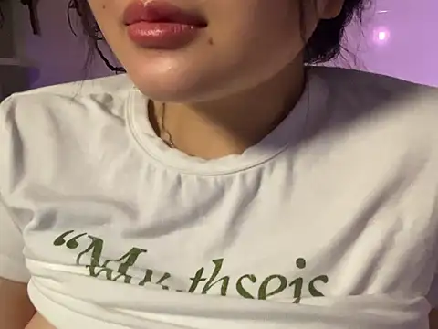 BeChinh Lee online show from May 2026 06:50:01 PM