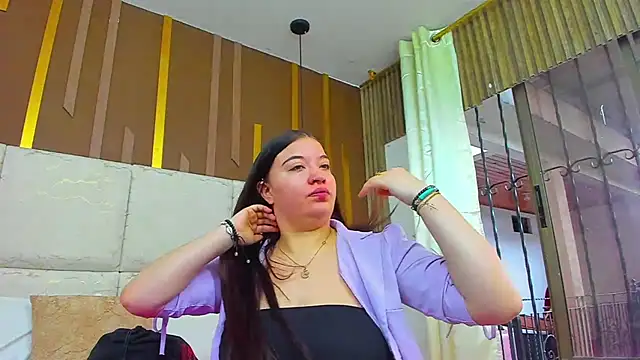 Snapshot of AmbarGills chatting on February 2026 01:19:02 PM AmbarGills online show from February 2026 01:19:02 PM