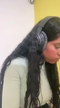 thepicis online show from October 2025 11:27:02 PM