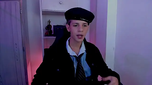 tylernova online show from November 2025 03:29:02 AM