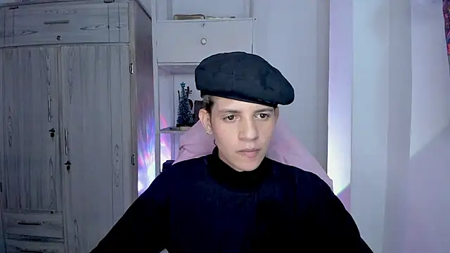 tylernova online show from January 2026 02:02:02 AM