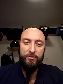 Snapshot of BeppeRagnar chatting on November 2025 07:35:01 PM BeppeRagnar online show from November 2025 07:35:01 PM