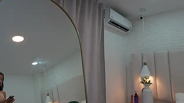 Snapshot of nina_gb chatting on May 2026 09:01:02 PM nina gb online show from May 2026 09:01:02 PM