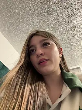   Lorelain   online show from January 2026 09:49:02 PM