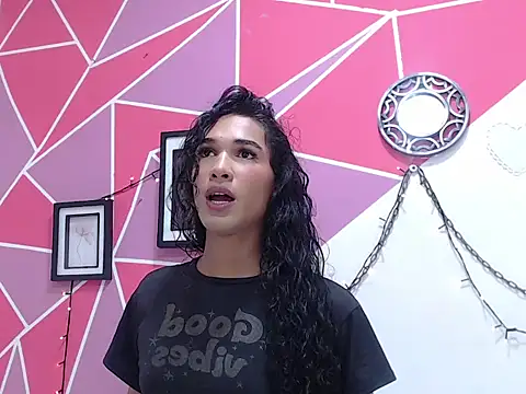 Tifany Adams online show from October 2025 08:53:02 PM