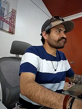 Nateskp 1 online show from November 2025 07:45:01 PM