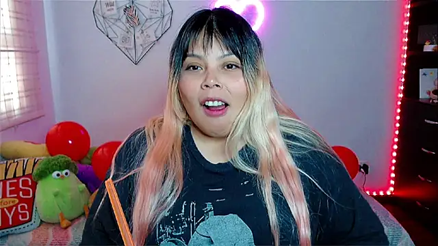 EllieMoonX online show from February 2026 10:06:01 PM