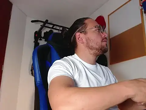 kurt xx online show from October 2025 09:52:01 AM