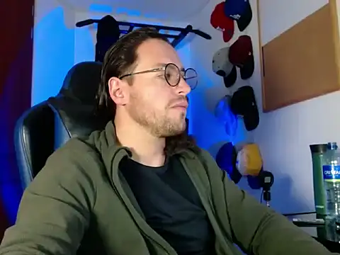 kurt xx online show from November 2025 12:48:02 PM