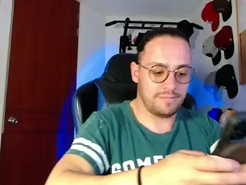 kurt xx online show from November 2025 04:42:01 PM