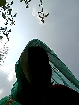 Hot hat online show from October 2025 06:58:02 AM