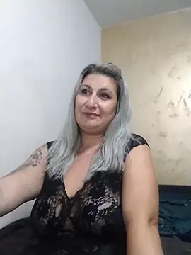 Snapshot of LilithGreenn chatting on October 2025 08:57:02 AM LilithGreenn online show from October 2025 08:57:02 AM