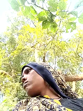 Cutsedi3 online show from October 2025 10:48:01 AM