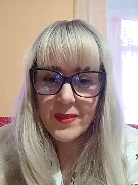 Amelialove42 online show from October 2025 01:56:02 PM