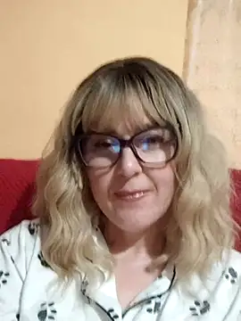 Amelialove42 online show from June 2026 08:03:01 PM