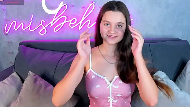 Renesmy Black online show from October 2025 12:41:02 AM