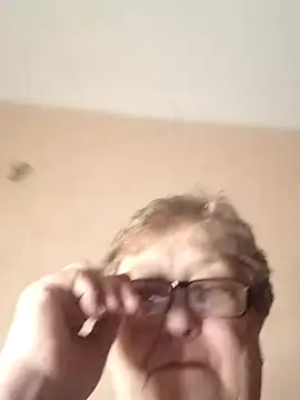 Katherine735 online show from December 2025 03:50:01 PM