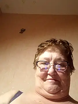 Snapshot of Katherine735 chatting on April 2026 08:57:02 PM Katherine735 online show from April 2026 08:57:02 PM