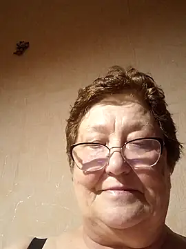 Snapshot of Katherine735 chatting on May 2026 09:53:01 PM Katherine735 online show from May 2026 09:53:01 PM