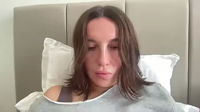 Snapshot of CArivora chatting on February 2026 09:16:01 AM CArivora online show from February 2026 09:16:01 AM