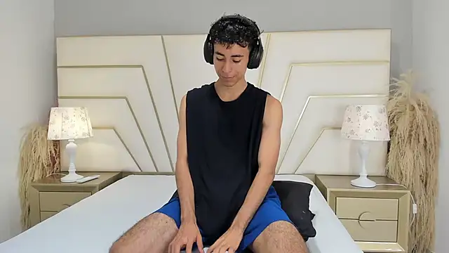 Zahir Ashar online show from October 2025 11:21:02 AM